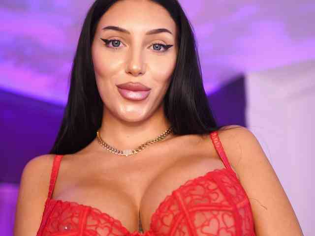 SalmaJade Live Webcam on BongaCams