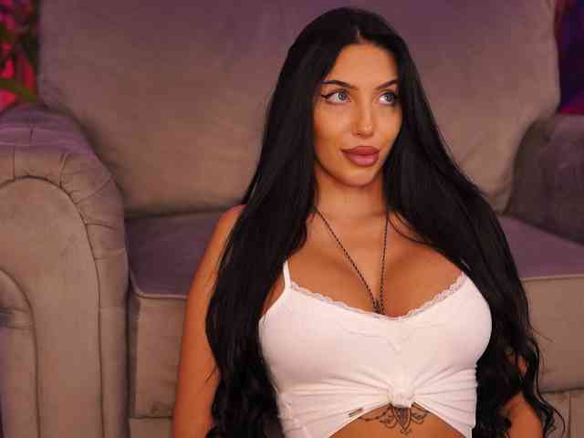 SabrinaJade