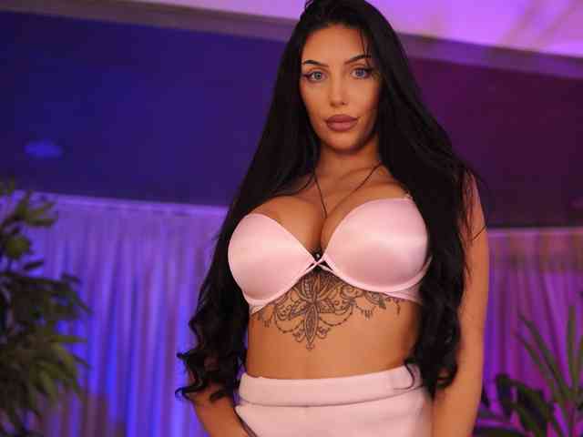 SabrinaJade webcam