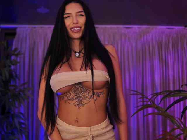 SabrinaJade webcam