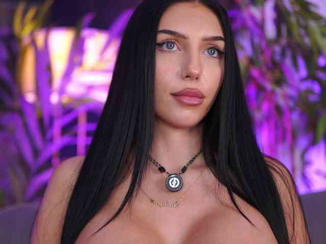 SabrinaJade