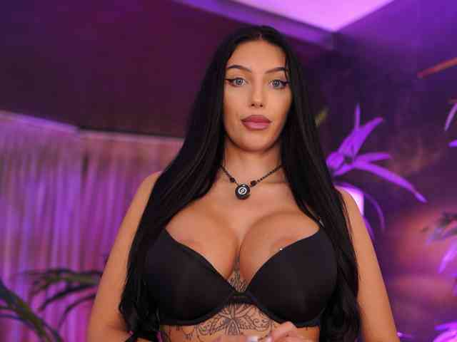 SabrinaJade