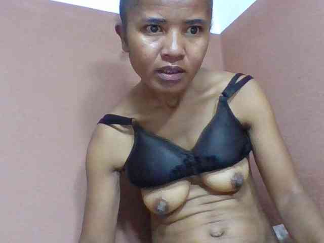 Claudia1a webcam