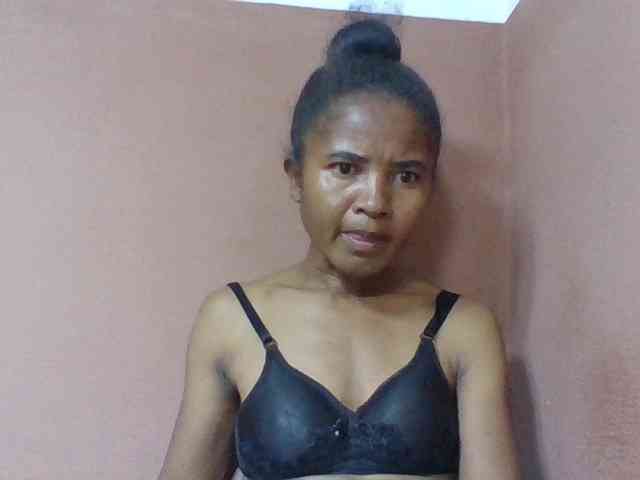Claudia1a webcam
