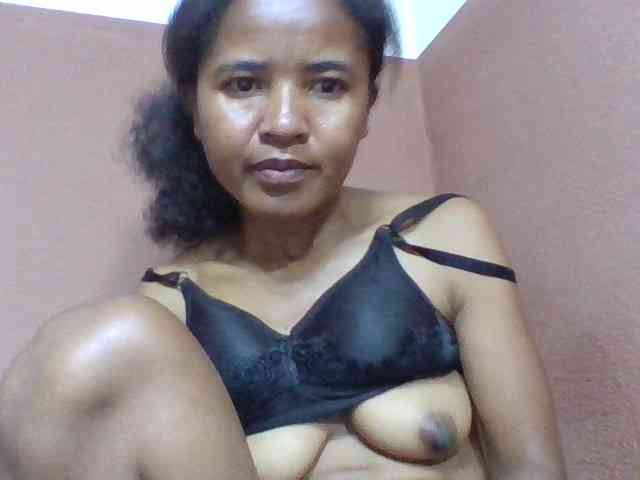 Claudia1a webcam