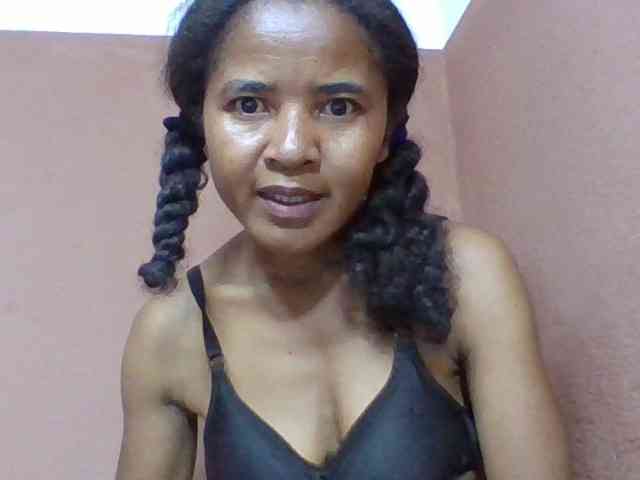 Claudia1a webcam