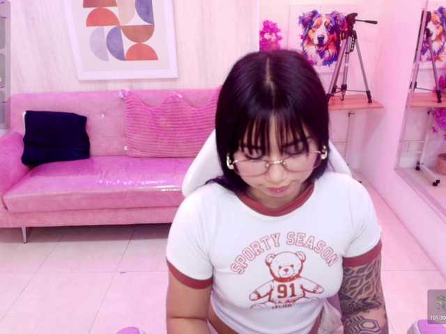 Carolina-cherry live cam on BongaCams