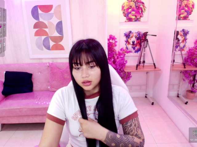 Carolina-cherry live cam on BongaCams