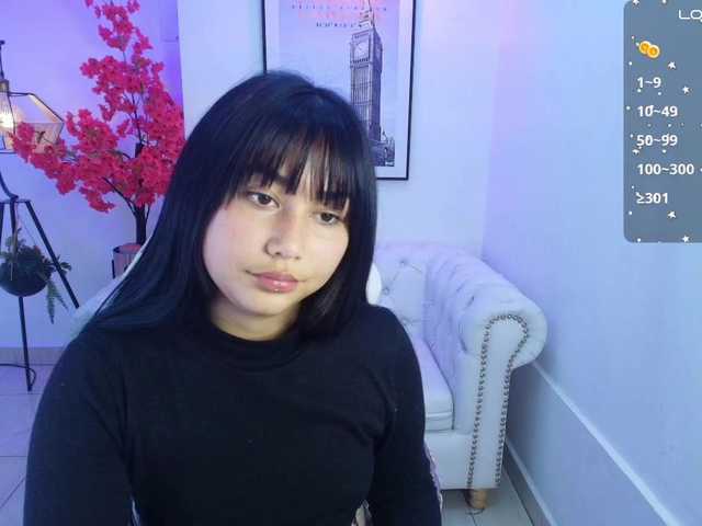 Carolina-cherry live cam on BongaCams