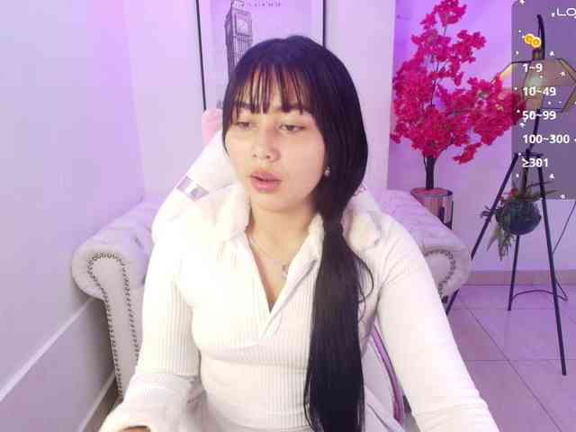 Carolina-cherry Live Webcam on BongaCams