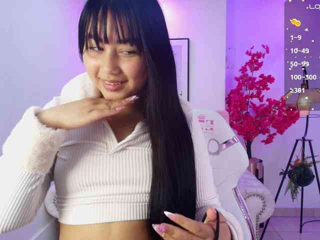 Carolina-cherry Live Webcam on BongaCams