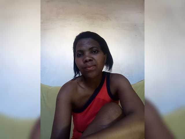 Mendy703 live cam on BongaCams