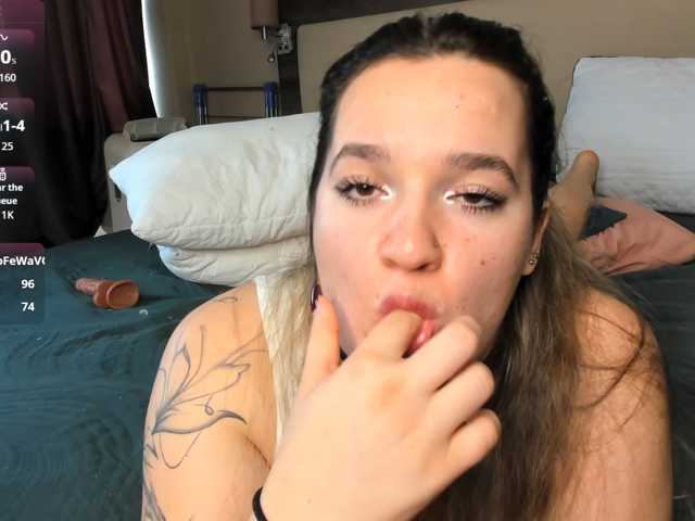 foxkisss live cam on BongaCams