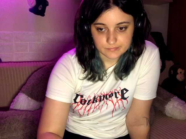JenaVenanzi live cam on BongaCams