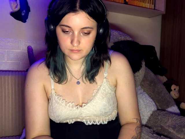 JenaVenanzi live cam on BongaCams