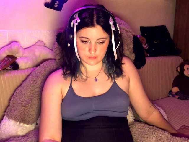 JenaVenanzi live cam on BongaCams
