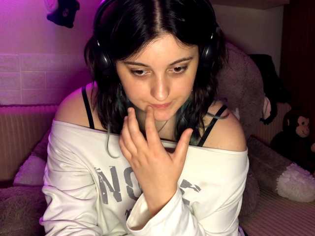 JenaVenanzi live cam on BongaCams