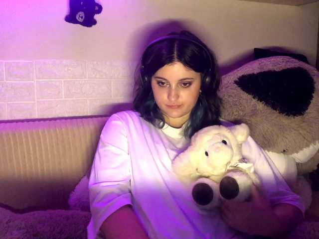 JenaVenanzi live cam on BongaCams