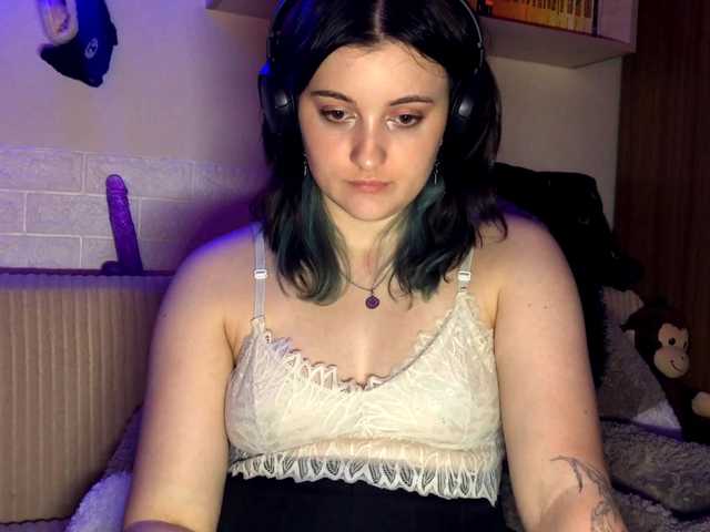 JenaVenanzi live cam on BongaCams