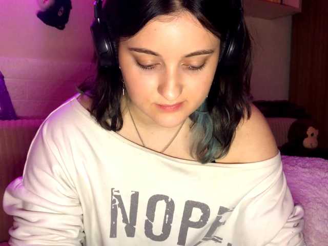 JenaVenanzi live cam on BongaCams