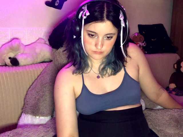 JenaVenanzi live cam on BongaCams