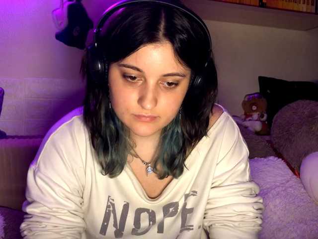 JenaVenanzi live cam on BongaCams