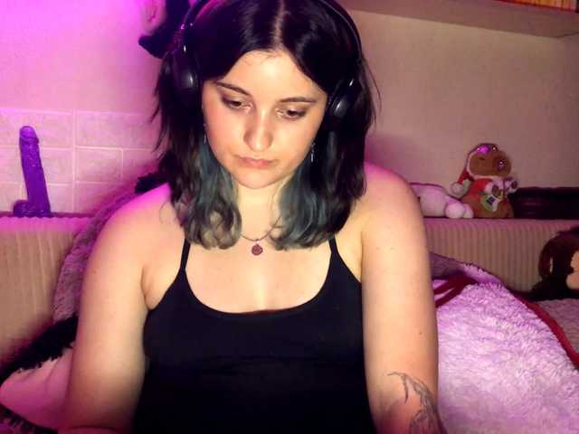 JenaVenanzi live cam on BongaCams