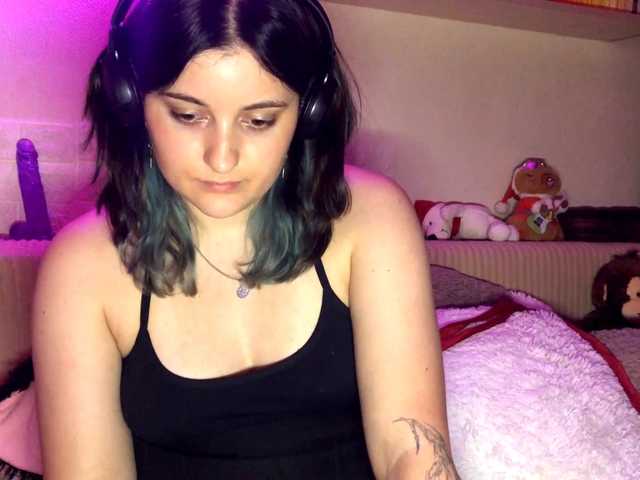 JenaVenanzi live cam on BongaCams