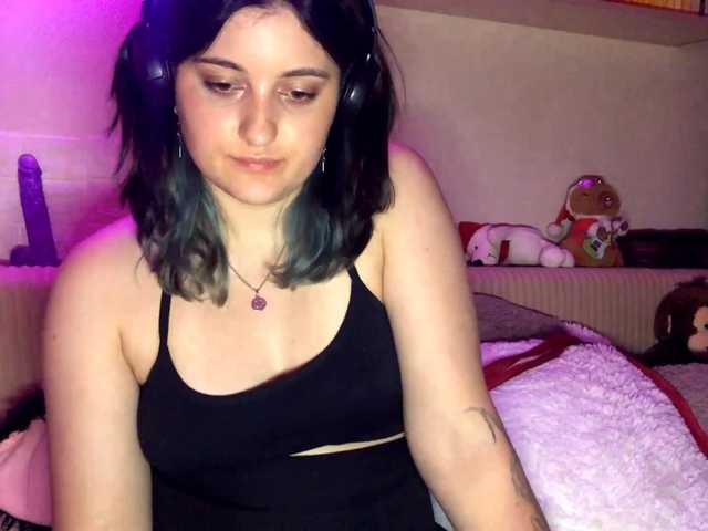 JenaVenanzi live cam on BongaCams