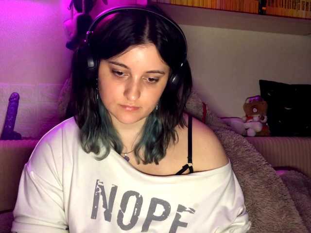 JenaVenanzi live cam on BongaCams