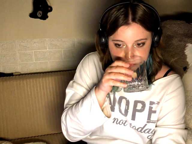 JenaVenanzi live cam on BongaCams