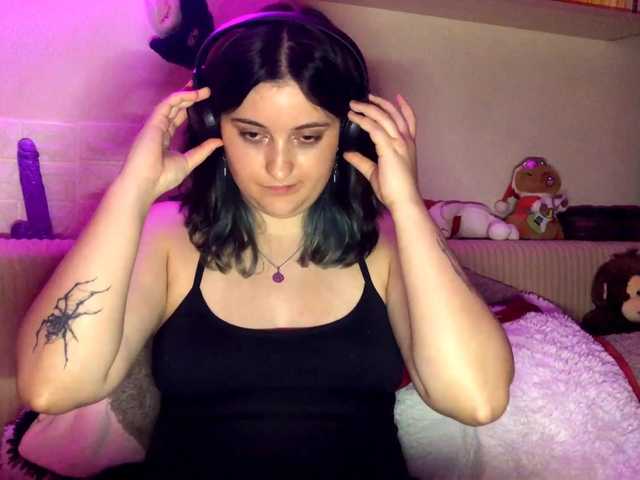 JenaVenanzi live cam on BongaCams