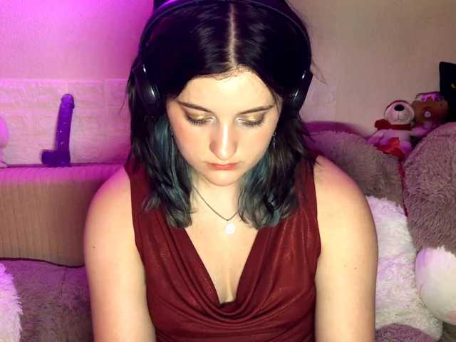 JenaVenanzi live cam on BongaCams