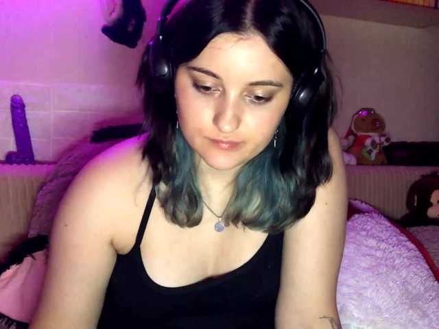 JenaVenanzi live cam on BongaCams
