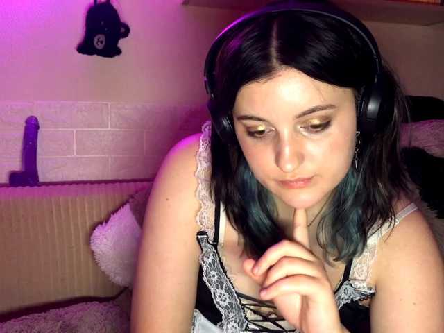 JenaVenanzi live cam on BongaCams