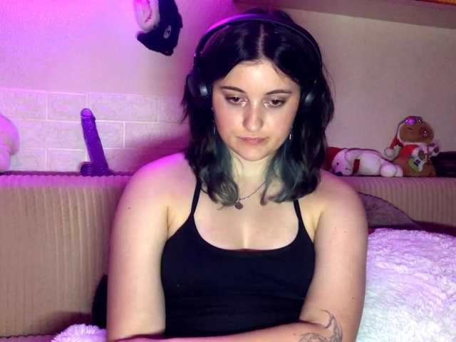 JenaVenanzi live cam on BongaCams