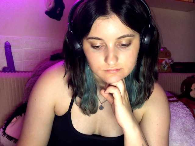 JenaVenanzi live cam on BongaCams