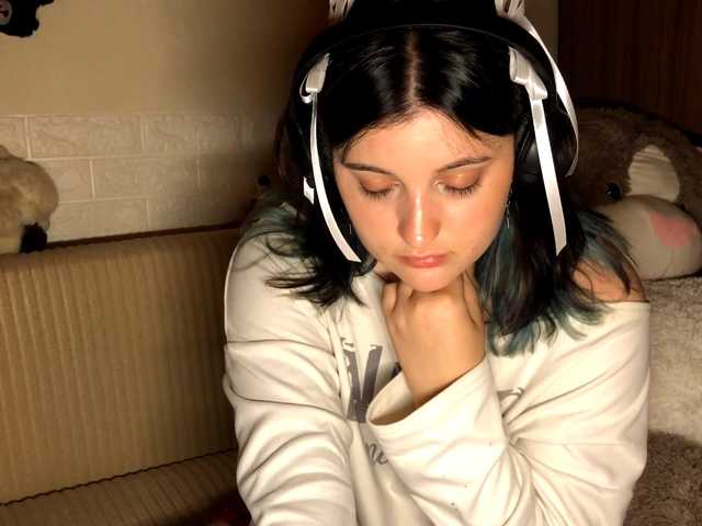 JenaVenanzi live cam on BongaCams