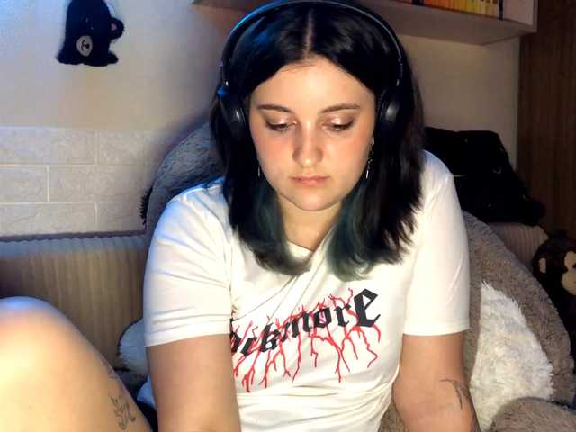 JenaVenanzi live cam on BongaCams