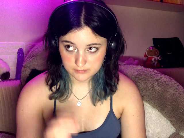 JenaVenanzi live cam on BongaCams