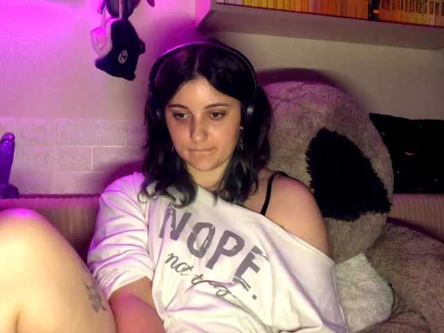 JenaVenanzi live cam on BongaCams