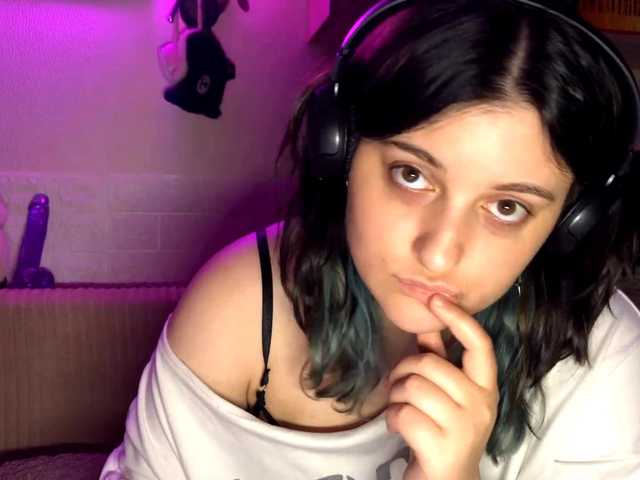 JenaVenanzi live cam on BongaCams