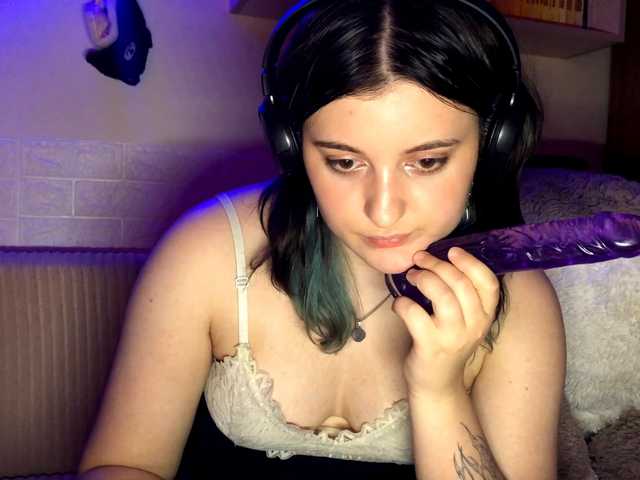 JenaVenanzi live cam on BongaCams