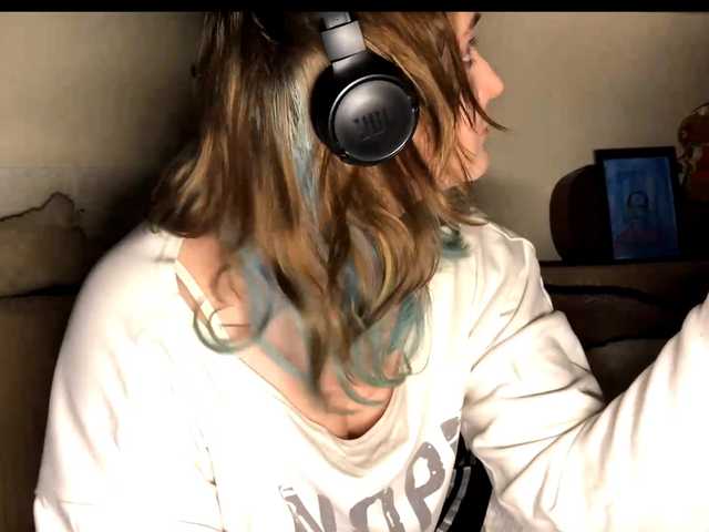 JenaVenanzi live cam on BongaCams