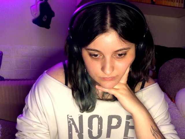 JenaVenanzi live cam on BongaCams