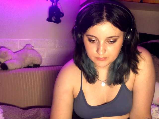 JenaVenanzi live cam on BongaCams