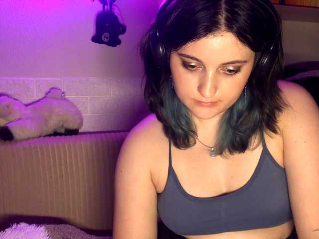 JenaVenanzi live cam on BongaCams