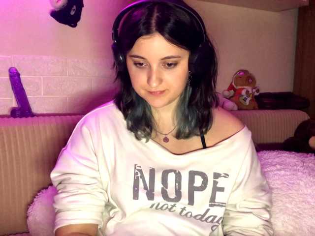 JenaVenanzi live cam on BongaCams