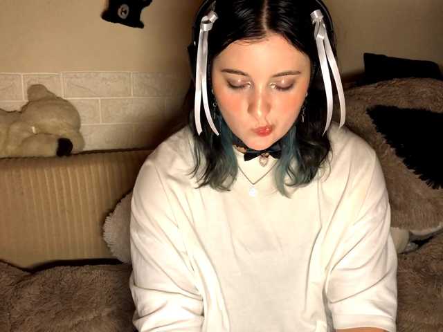 JenaVenanzi live cam on BongaCams