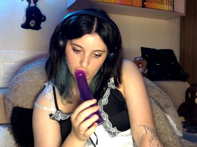 JenaVenanzi live cam on BongaCams